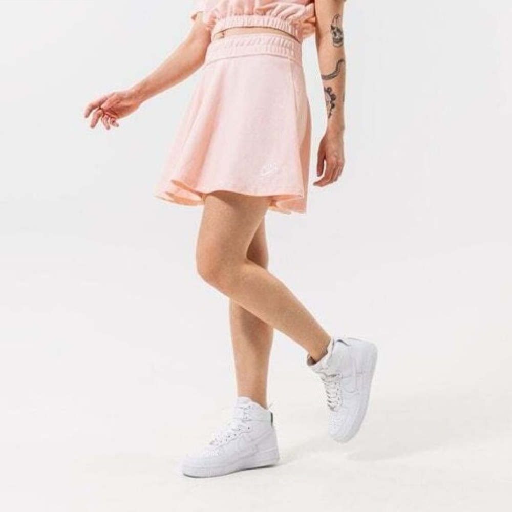 NIKE Skirt Air Pique Lightweight, Comfy & Flowy Size Large NEW - Picture 3 of 16